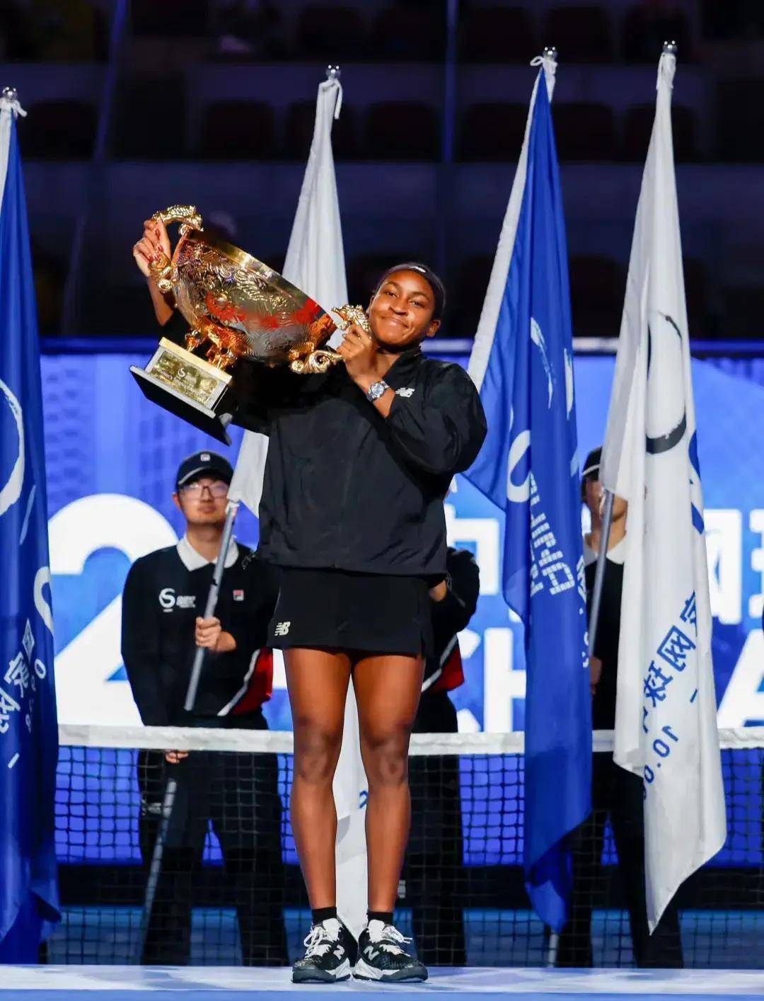 场紧逼追回 场紧逼追回