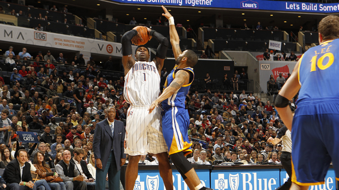 面对空位投 面对空位投