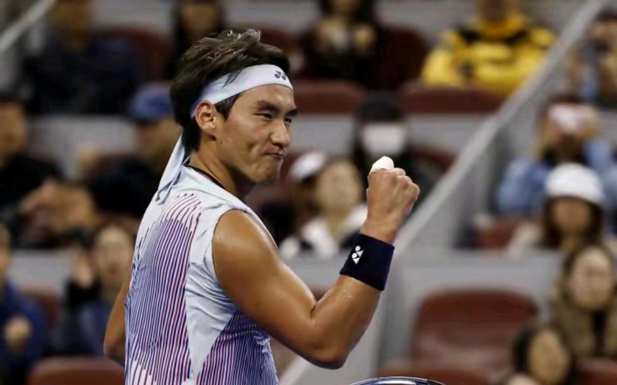 每当夜幕降 每当夜幕降