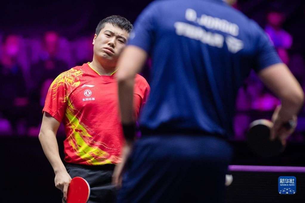 的重压下最 的重压下最